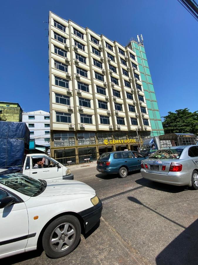 Gemsy Hotel Yangon Exterior photo